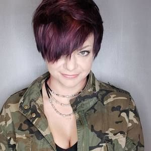 Meet your Posher, Marie